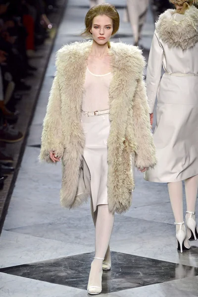 Look 42